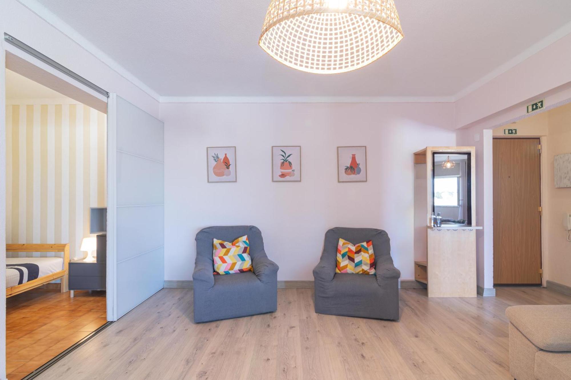 Апартаменты Patio Da Rocha - Silhueta Citadina Портиман Экстерьер фото