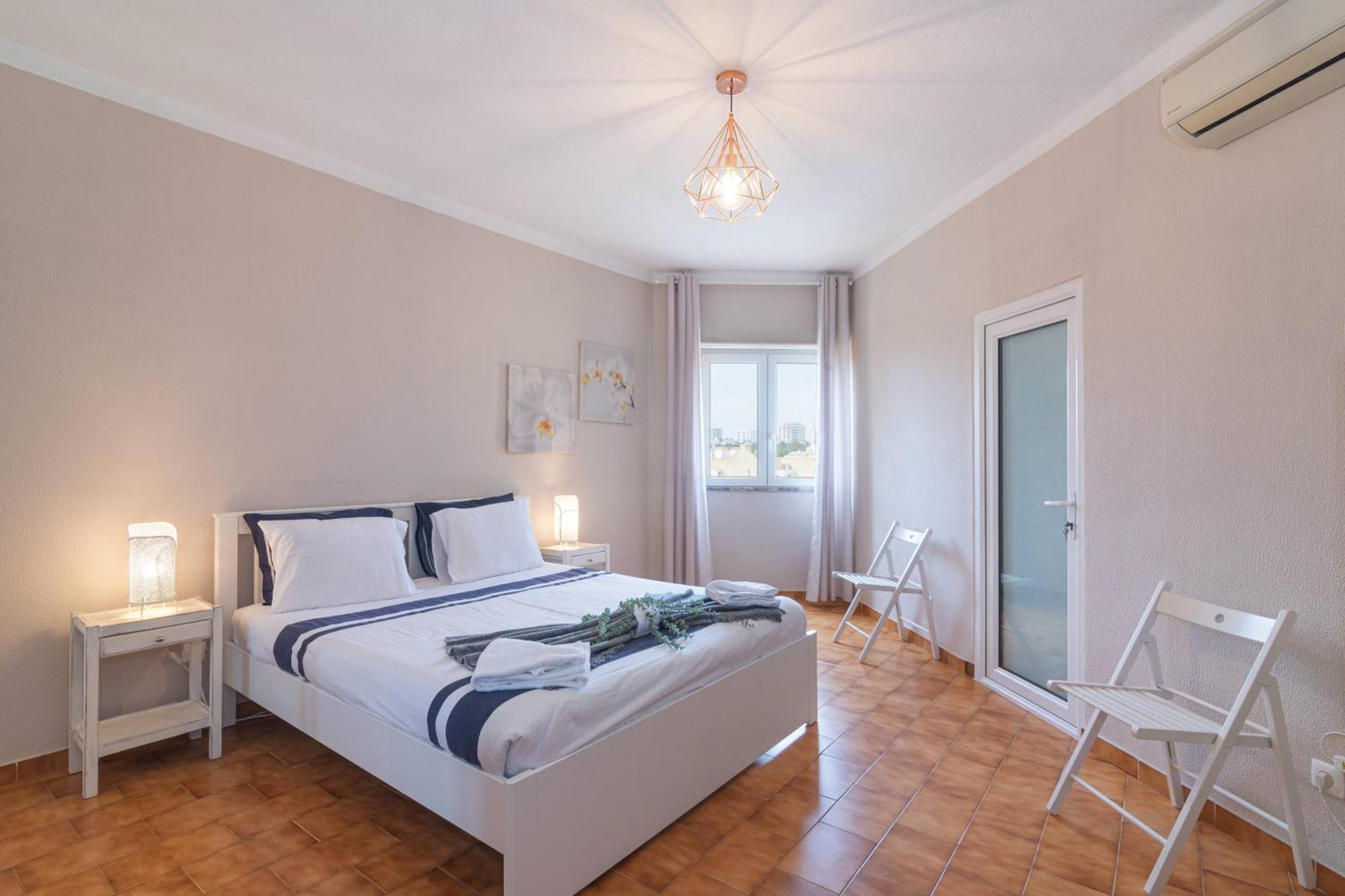 Апартаменты Patio Da Rocha - Silhueta Citadina Портиман Экстерьер фото