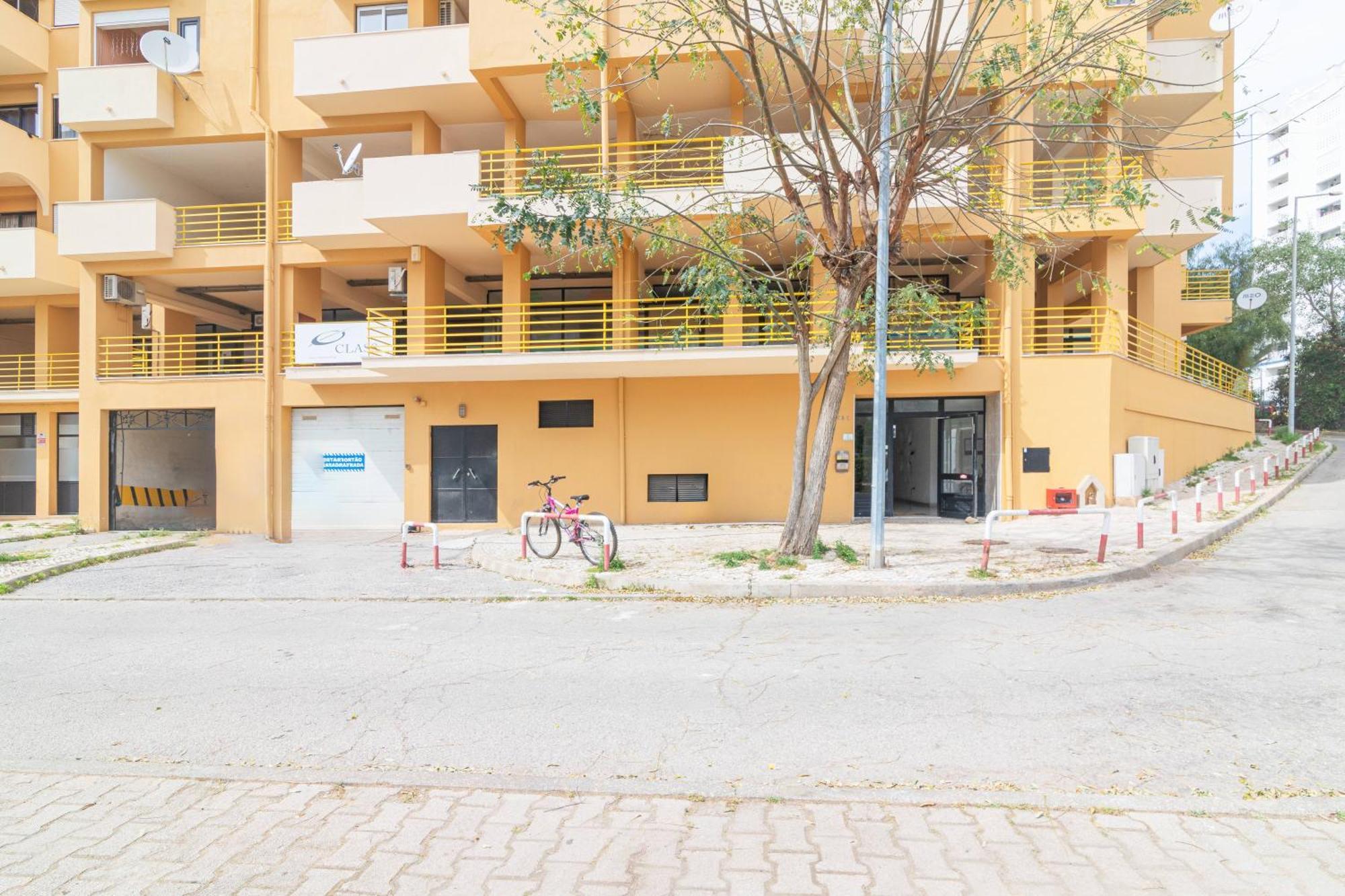 Апартаменты Patio Da Rocha - Silhueta Citadina Портиман Экстерьер фото